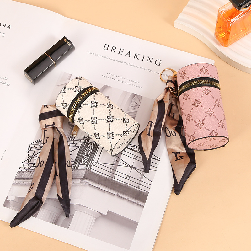 Portachiavi con rossetto model - Monogram Keychain Leather recensione e prezzo
