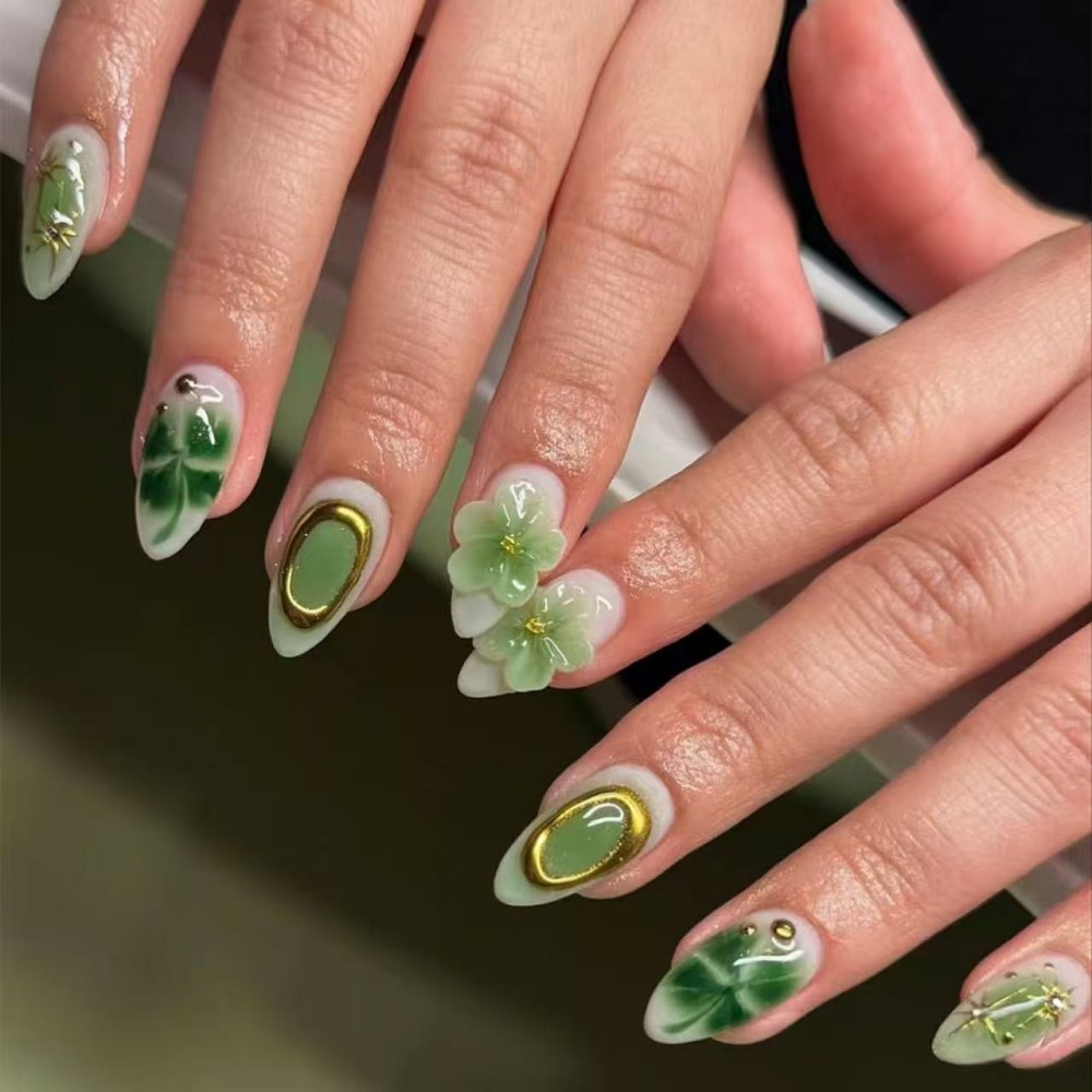24 Pezzi di Unghie Finte di Lu - Pressed Flower Art recensione e prezzo