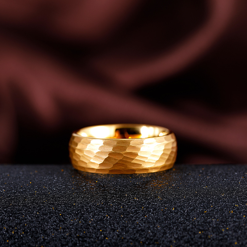 Anelli in titanio multisfaccet - Initial Ring Custom recensione e prezzo