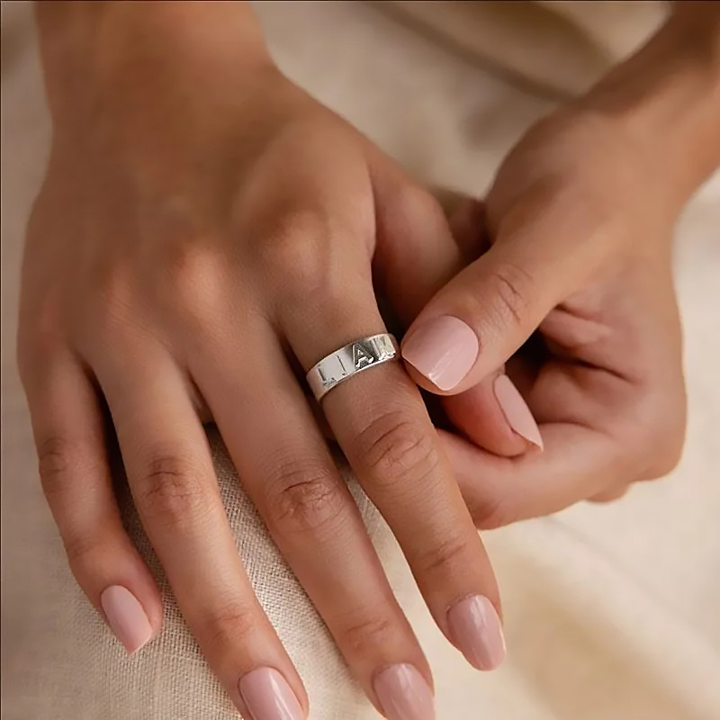 Anello con nome personalizzato - Initial Ring Custom recensione e prezzo