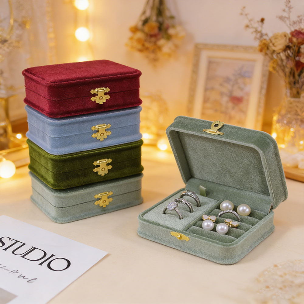 Portagioie in velluto personal - Personalized Name Box recensione e prezzo